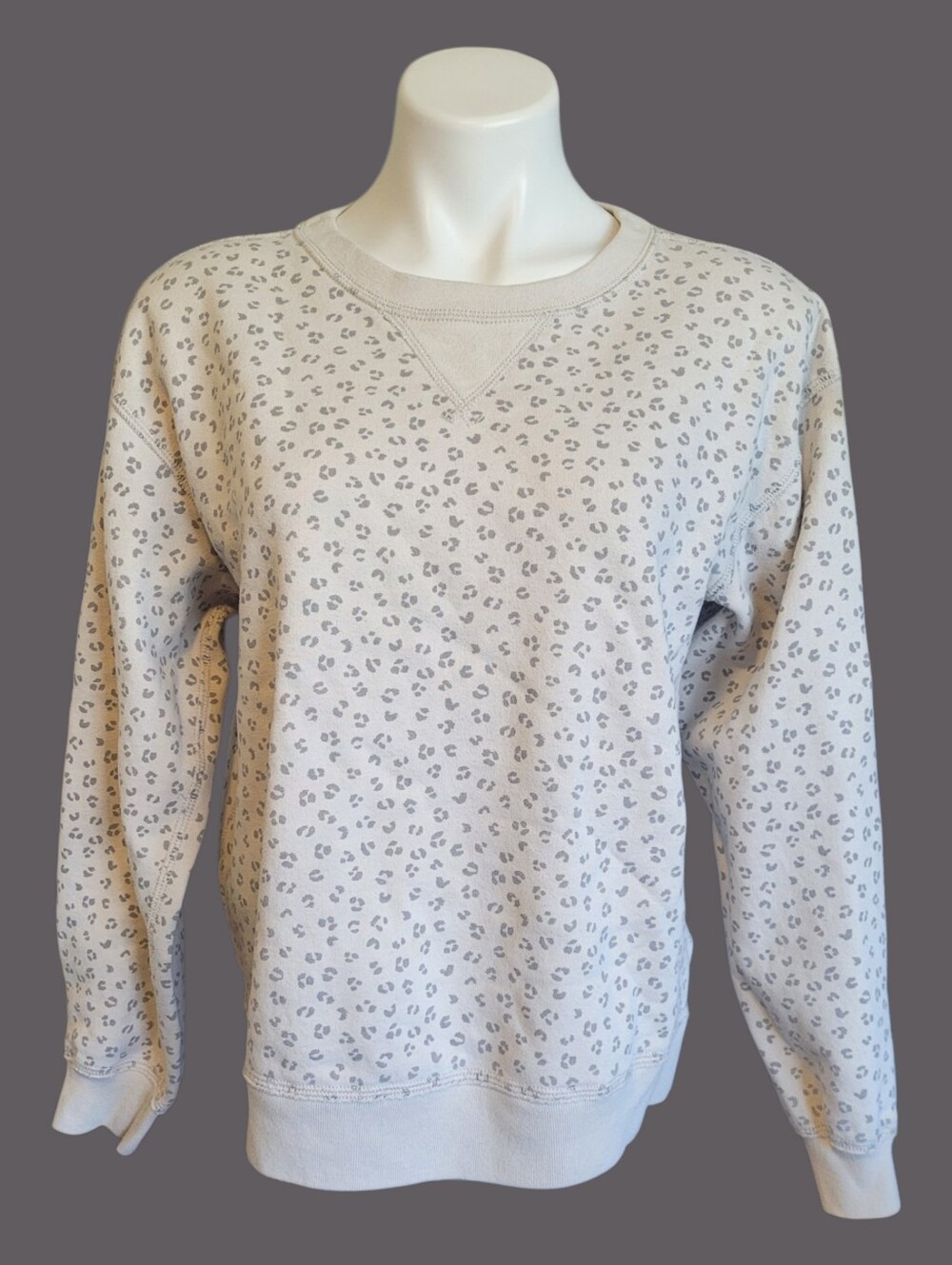 Abercrombie & Fitch Soft A&F Collection Womens Medium Leopard Print Sweatshirt